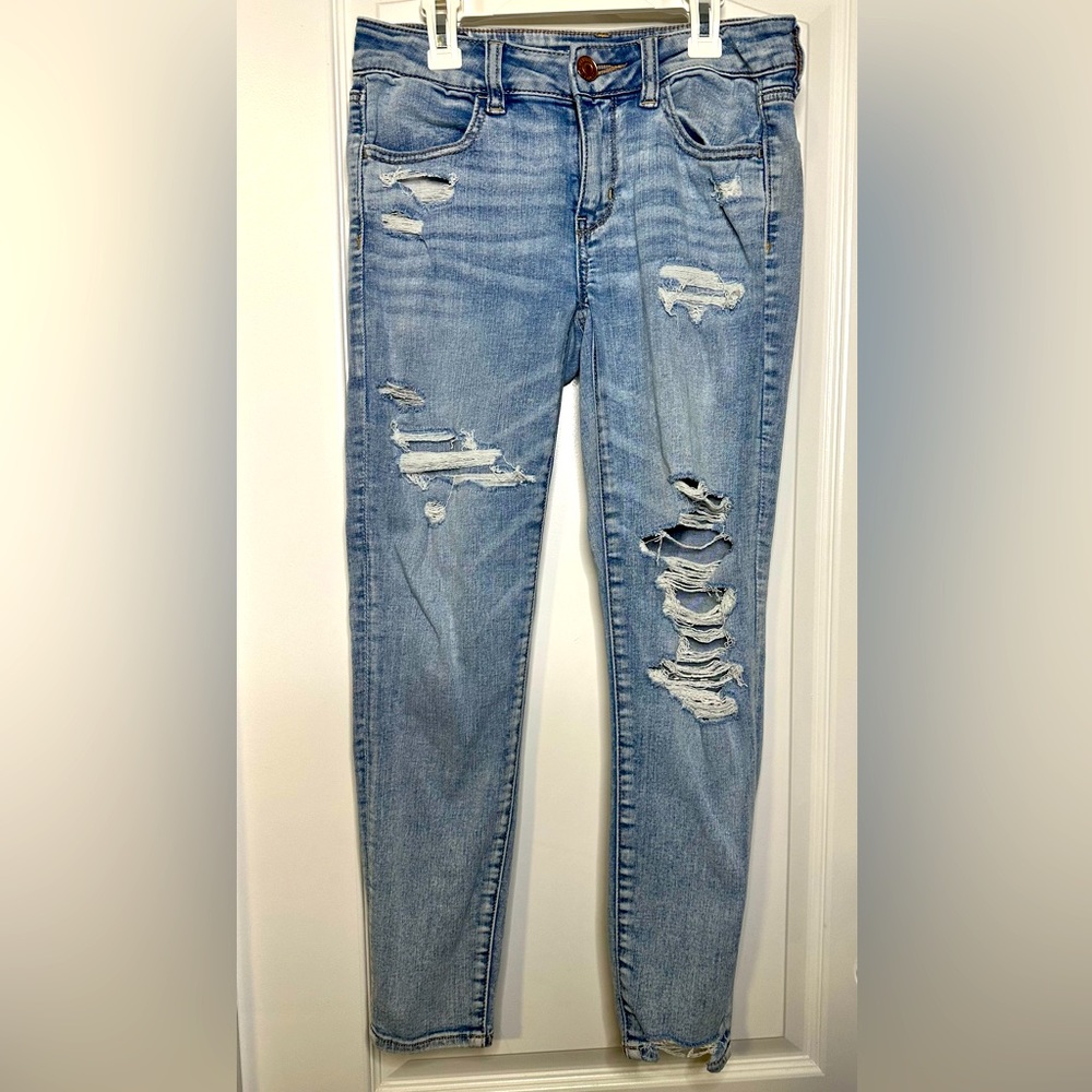American Eagle N(E)XT Level Stretch Factory Distressed Jean Jeggings.